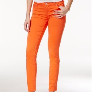 Macy’s Orange fitted jeans 😍
